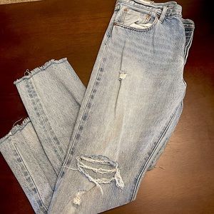 Levi’s Distressed Light Wash Jeans